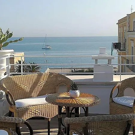 Muragie Del Castello Bed & Breakfast Trani